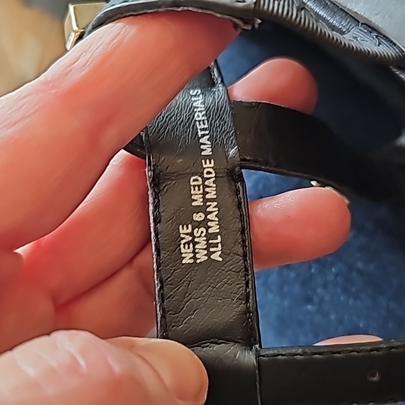 Kenneth Cole Neve studded gladiator sandals 6 - Picture 6 of 6